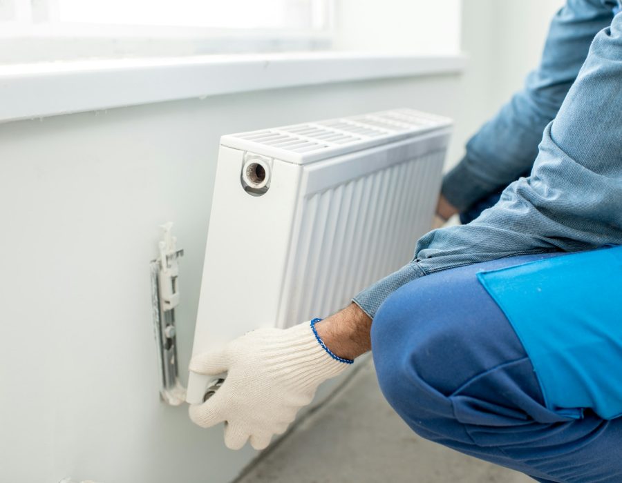 Mounting water heating radiator Mounting water heating radiator